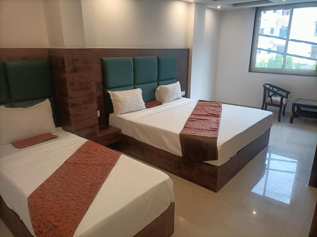 Hotel Tark Inn Near Igi Airport New Delhi Exteriör bild