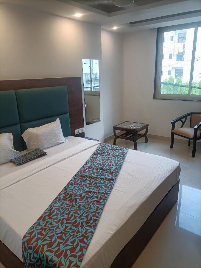 Hotel Tark Inn Near Igi Airport New Delhi Exteriör bild