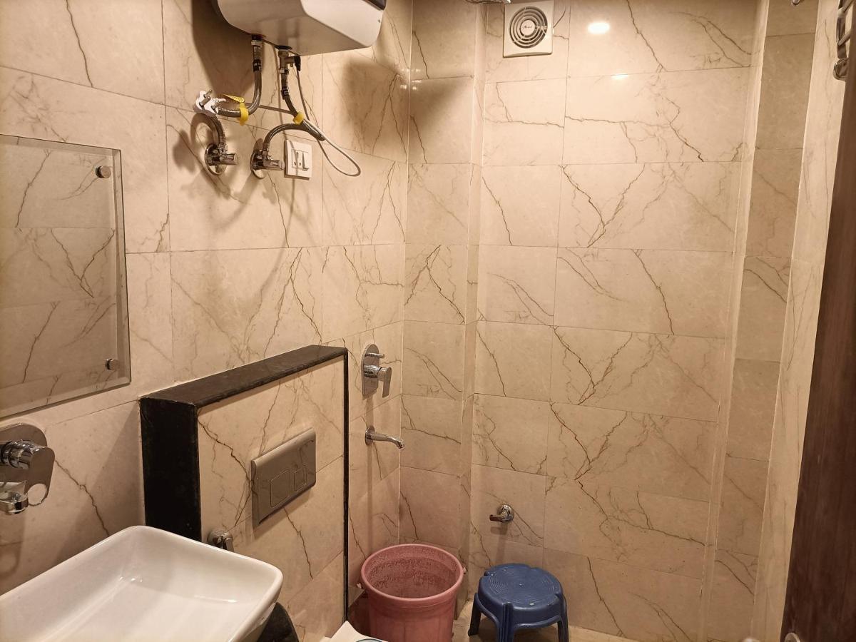 Hotel Tark Inn Near Igi Airport New Delhi Exteriör bild