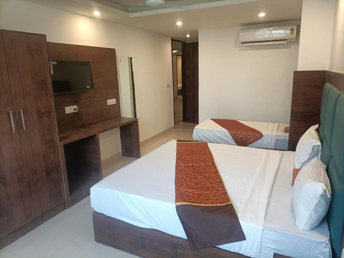 Hotel Tark Inn Near Igi Airport New Delhi Exteriör bild