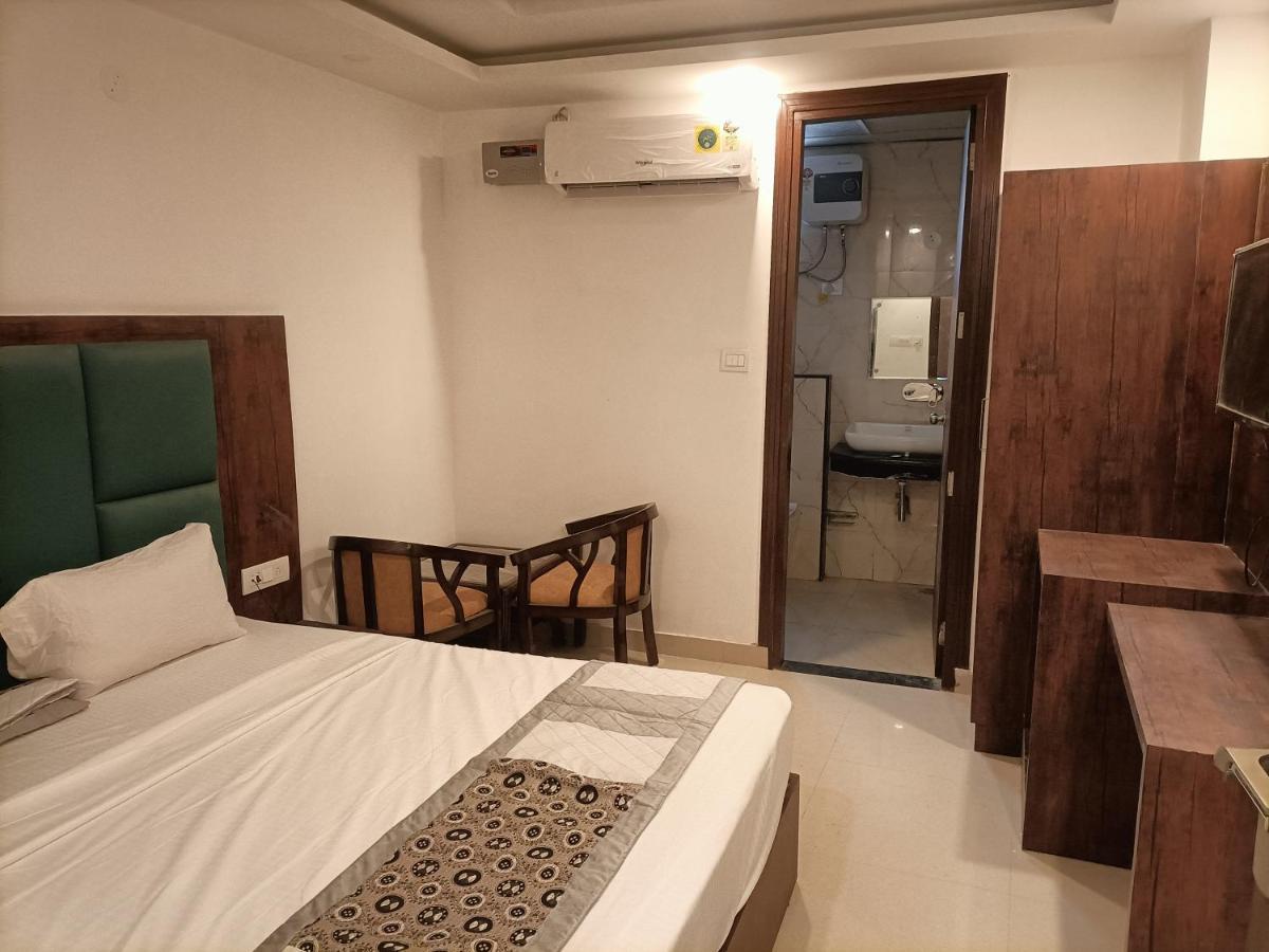 Hotel Tark Inn Near Igi Airport New Delhi Exteriör bild