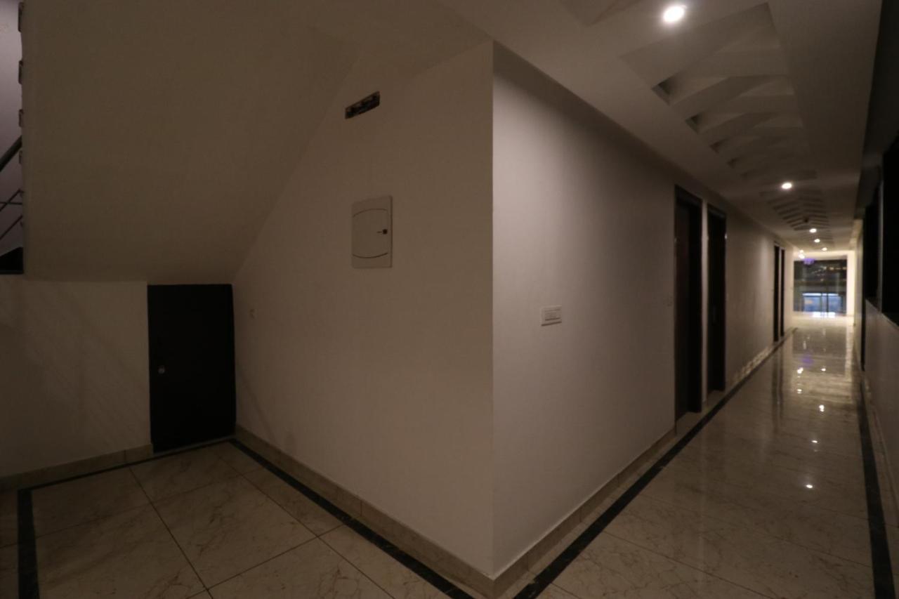 Hotel Tark Inn Near Igi Airport New Delhi Exteriör bild