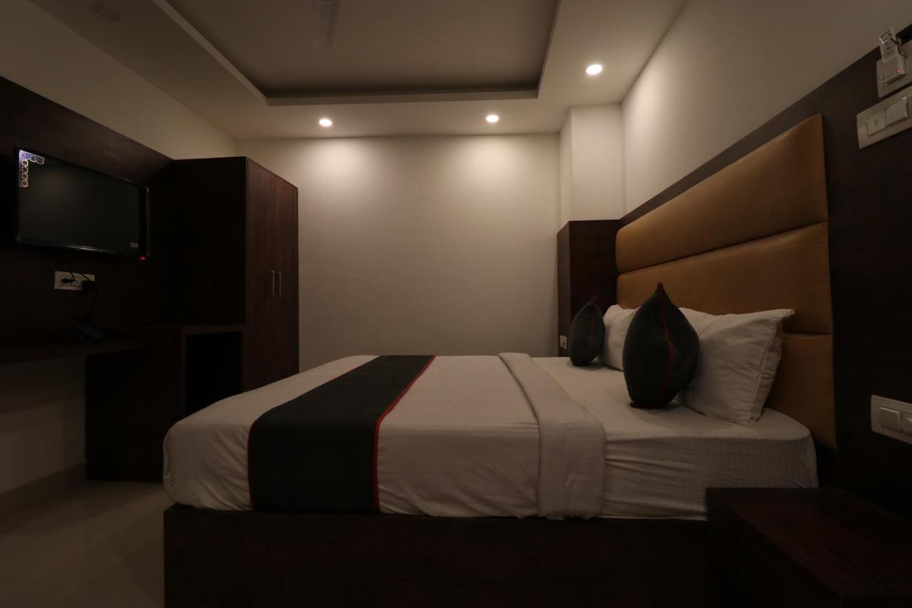 Hotel Tark Inn Near Igi Airport New Delhi Exteriör bild